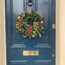 Load image into Gallery viewer, Traditional wreath